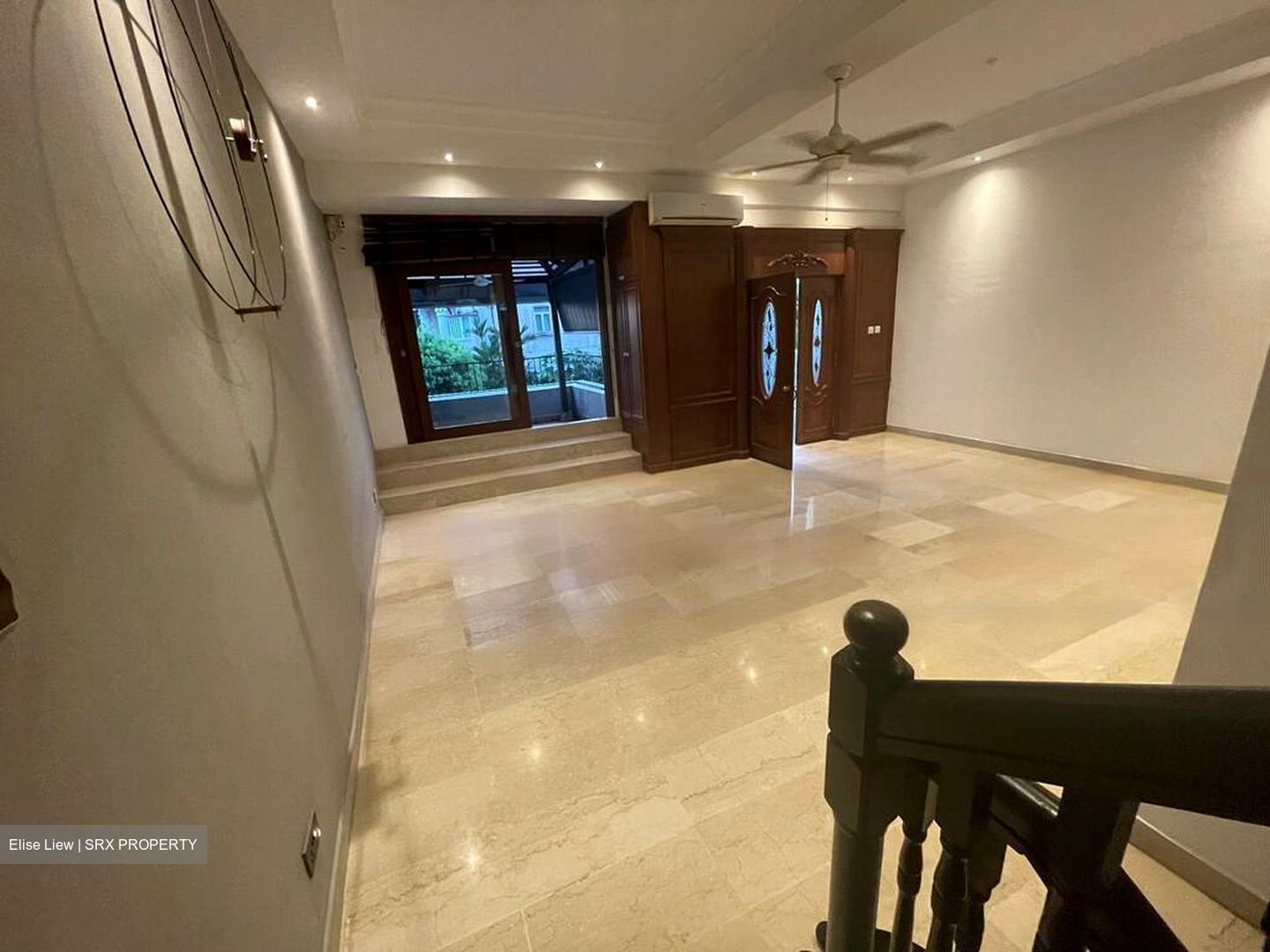 La Suisse (D11), Terrace #476008941